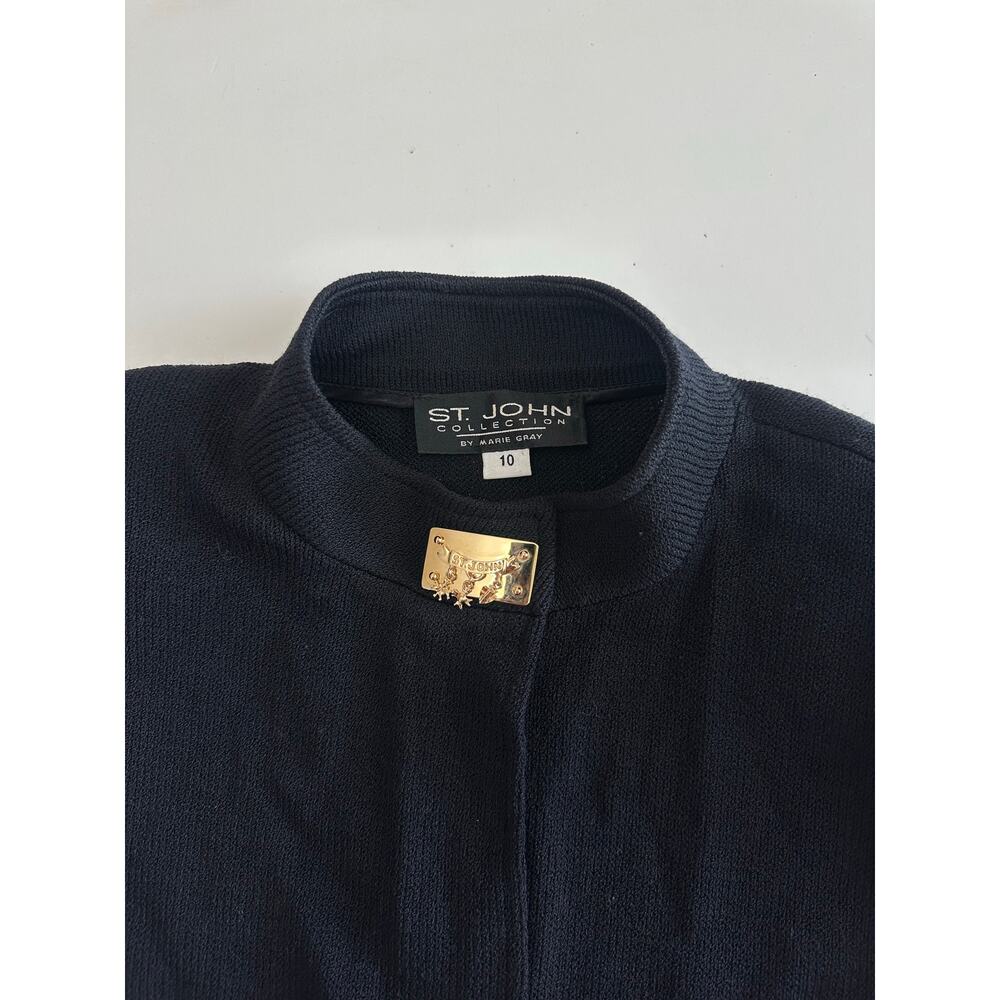 St. John Collection black women's jacket with signature brooch size 10 - Picture 3 of 12